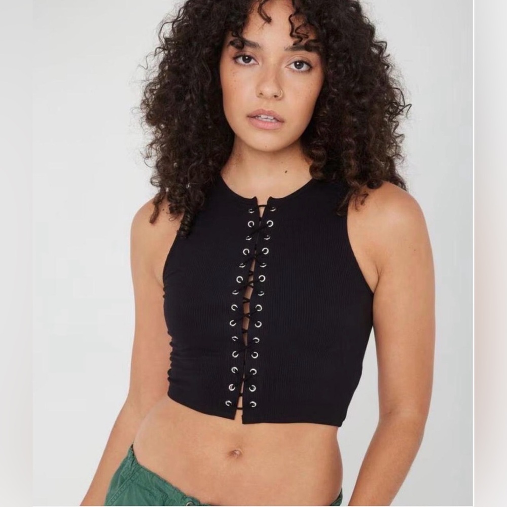 Garage Black Ribbed Lace Up Crop Tank Grommet Detail Fitted S